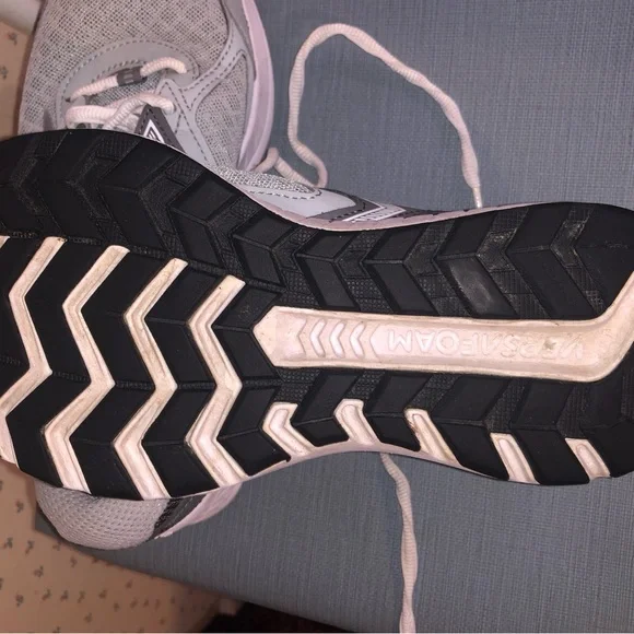 Saucony Wmn’s Running Sneakers - Picture 6 of 9